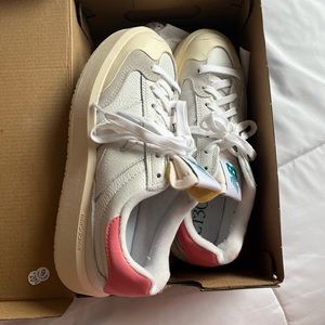 New Balance CT302 in white/ natural pink